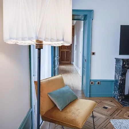 Grand 8 Personnes Terrasse Privative Hyper Centre Calme Lons-le-Saunier