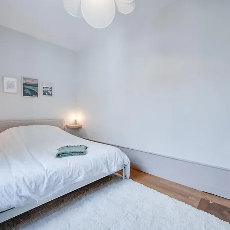 Grand 8 Personnes Terrasse Privative Hyper Centre Calme Appartement *